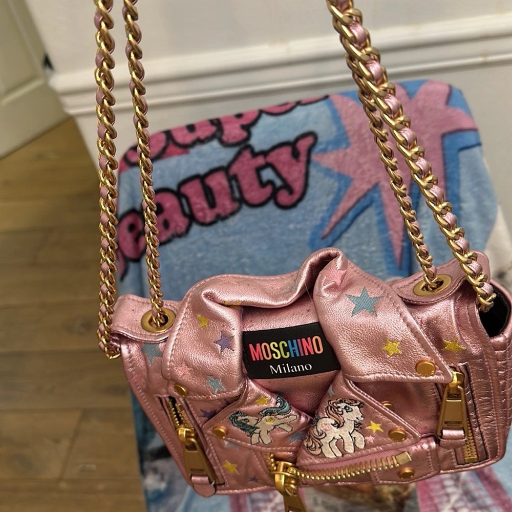 Pink shoulder bag